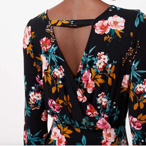 LOFT Petite Black Floral Bar Back Fit & Flare Cocktail Dress NWT Size 12 - Picture 2 of 9